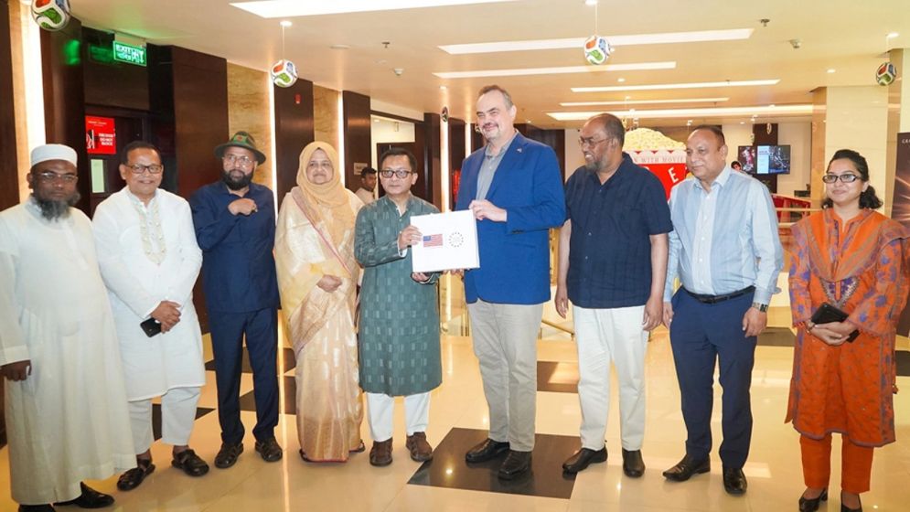 বাণিজ্যমন্ত্রীর সঙ্গে মার্কিন রাষ্ট্রদূতের সৌজন্য সাক্ষাৎ