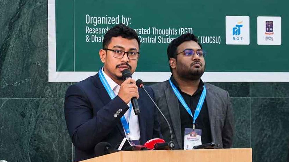 জুলাইয়ের বীরদের ভিলেন বানানোর চেষ্টা চলছে