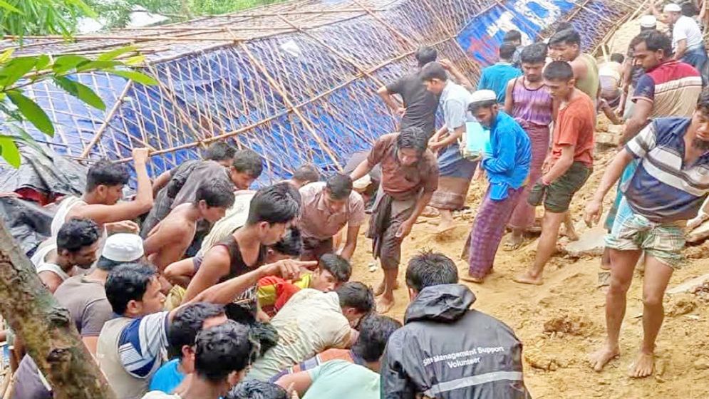 কক্সবাজারে বন্যা-পাহাড়ধসে ২৬ জনের প্রাণহানি
