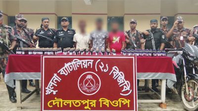 বেনাপোল সীমান্তে ভারতীয় সিরাপসহ আটক ৩