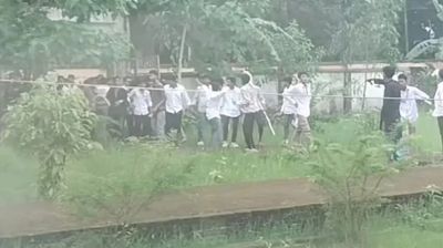 ‘নকলের’ সুযোগ না পেয়ে পরীক্ষা কেন্দ্রে হামলা, ভাঙচুর