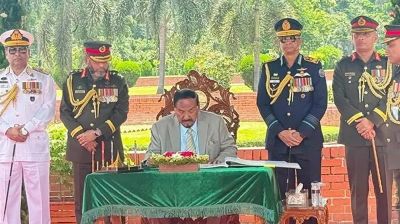 স্মৃতিসৌধের পরিদর্শন বইয়ে যা লিখলেন ভারপ্রাপ্ত রাষ্ট্রপতি