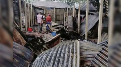 মার্কেটে ভয়াবহ অগ্নিকাণ্ড: ৭টি দোকান পুড়ে ক্ষতি ৩০ লাখ