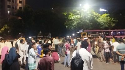 লাঠিচার্জের পরও সংসদ এলাকা ছাড়েননি শিক্ষার্থীরা, ফের সড়ক অবরোধ