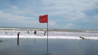 দেশের সাত অঞ্চলে অঞ্চলের নদীবন্দরে ১ নম্বর সংকেত