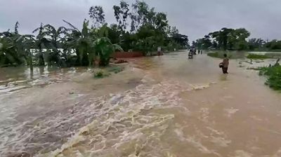 বিপৎসীমার ওপরে দেশের ৫ নদী, তীব্র হচ্ছে বন্যা আতঙ্ক