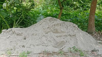 কবরস্থানের রাস্তা তৈরির নামে পাউবোর খাস জমি দখলের অভিযোগ
