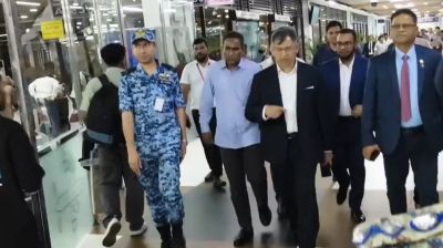 নিউইয়র্কের উদ্দেশ্যে ঢাকা ত্যাগ করলেন স্বরাষ্ট্রমন্ত্রী
