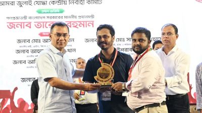 জুলাই স্মৃতি স্মারক তুলে দিলেন প্রধানমন্ত্রী