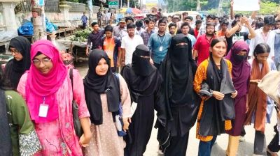 শিক্ষামন্ত্রীর পদত্যাগের দাবিতে রংপুরে বিক্ষোভ