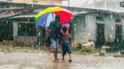 দুপুরের মধ্যে রাজধানীতে বজ্রবৃষ্টির শঙ্কা