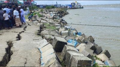 হুমকির মুখে ভোলার শহর রক্ষা বাঁধ