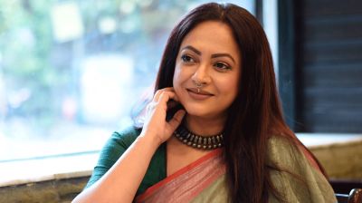 ‘আমাকে ধর্ষণের হুমকি দেওয়া হচ্ছে’