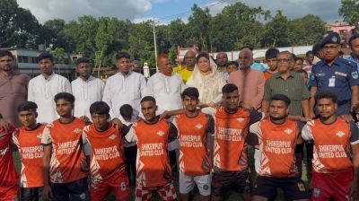 ঝিকরগাছায় ১৬ দলীয় ফুটবল টুর্নামেন্ট উদ্বোধন 