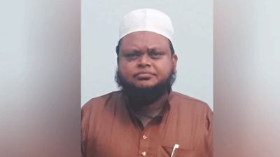 ছাত্রীকে আপত্তিকর প্রস্তাব দেওয়া সেই খুবি শিক্ষক চাকরিচ্যুত