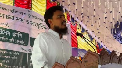 বিএনপি সাহাবুদ্দিন চুপ্পুকে ‘সেফ এক্সিট’ দিতে চায় : আখতার হোসেন