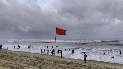 সব সমুদ্র বন্দরে ৩ নম্বর সতর্ক সংকেত জারি