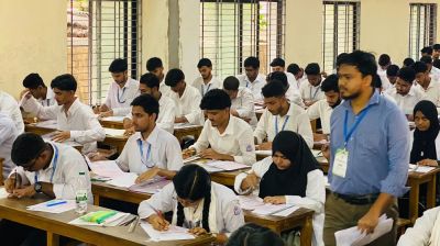 প্রথম দিনে এইচএসসিতে অনুপস্থিত ২৪ হাজার শিক্ষার্থী, বহিষ্কার ৭