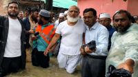গেঞ্জি পরে বানভাসীদের কাছে যাওয়ার কারণ জানালেন জামায়াত আমির