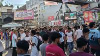 এবার সায়েন্সল্যাব থেকে সংসদ অভিমুখে আন্দোলনরত শিক্ষার্থীরা