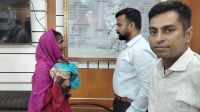 ক্যানুলা হাতে রাস্তার ধারে পড়েছিল শিশুটি, অবশেষে পেলো নতুন ঠিকানা