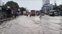 টানা বৃষ্টি, কলকাতার থইথই অবস্থা