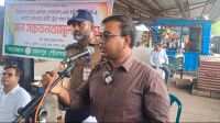 ট্রেনে পাথর নিক্ষেপ বন্ধে গোমস্তাপুরে জনসচেতনতামূলক সভা