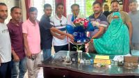 শিক্ষার্থীদের ভালোবাসায় সিক্ত অলক কুমার চক্রবর্তী
