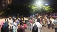 লাঠিচার্জের পরও সংসদ এলাকা ছাড়েননি শিক্ষার্থীরা, ফের সড়ক অবরোধ