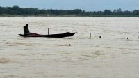 ভারী বৃষ্টিতে ৫ জেলায় বন্যার শঙ্কা
