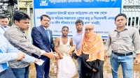 চট্টগ্রামে বন্যায় ক্ষতিগ্রস্থ মাঝে  ত্রাণ বিতরণ