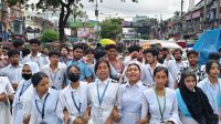 শিক্ষামন্ত্রীর পদত্যাগের দাবি বাদ, ৬ দফা নিয়ে সচিবালয়ে শিক্ষার্থীরা