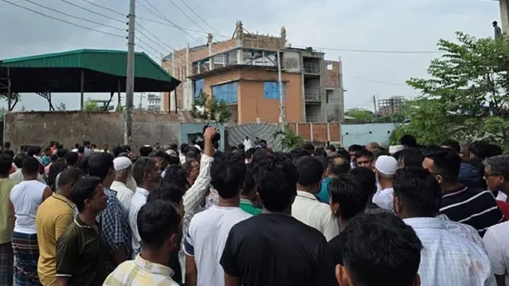 ডিএনসিসি প্রশাসক ও এমপির ওপর হামলার অভিযোগ