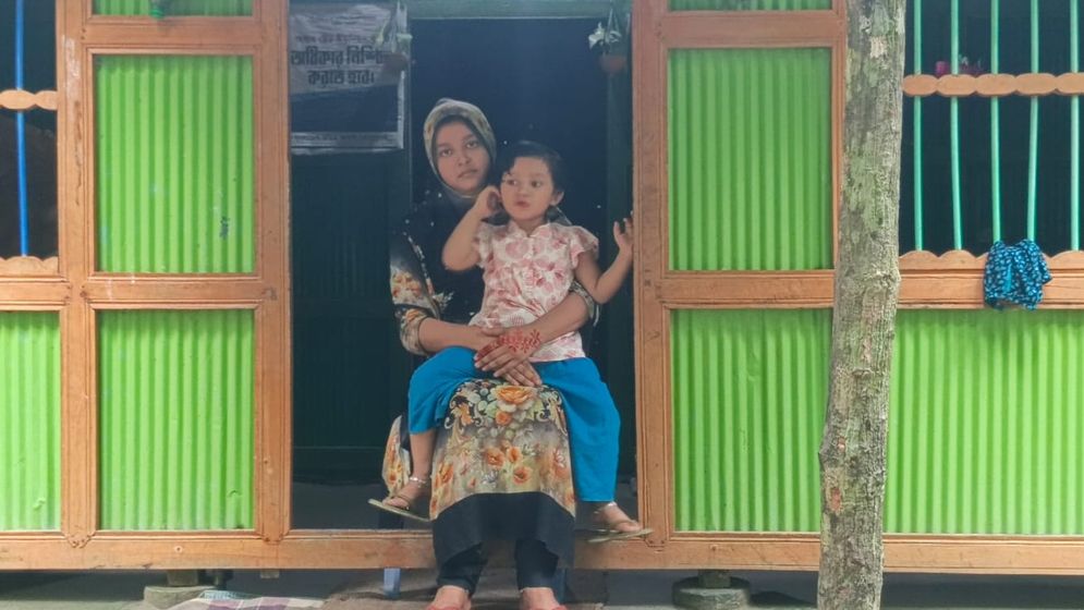 স্বামী হত্যার বিচার ও একটি চাকরি চান জুলাই শহীদের স্ত্রী