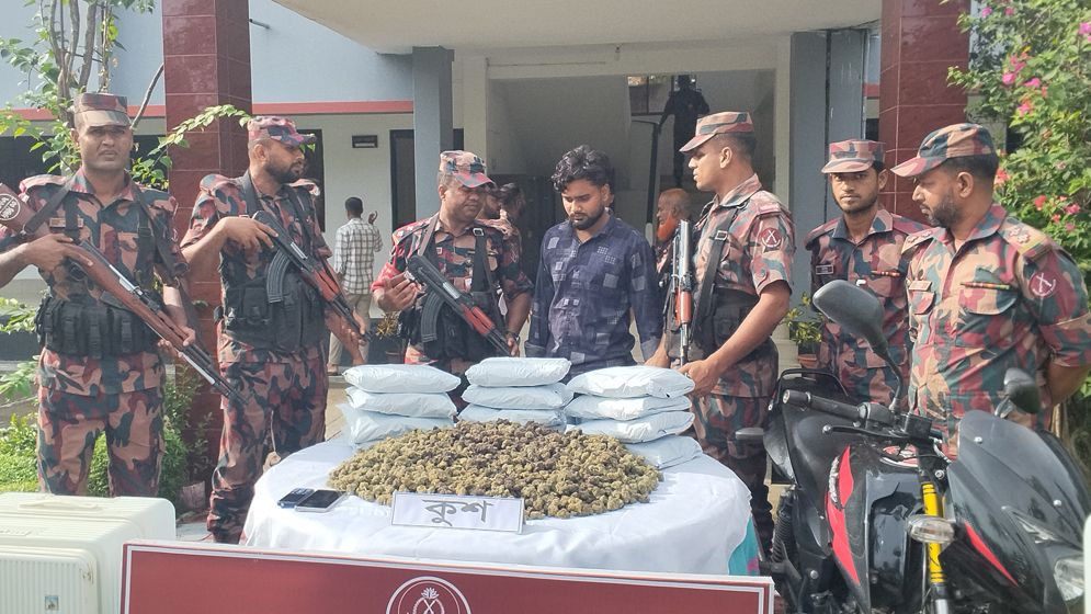 সাতক্ষীরায় ৬ কোটি টাকার ‘কুশ’ মাদক জব্দ, আটক ১
