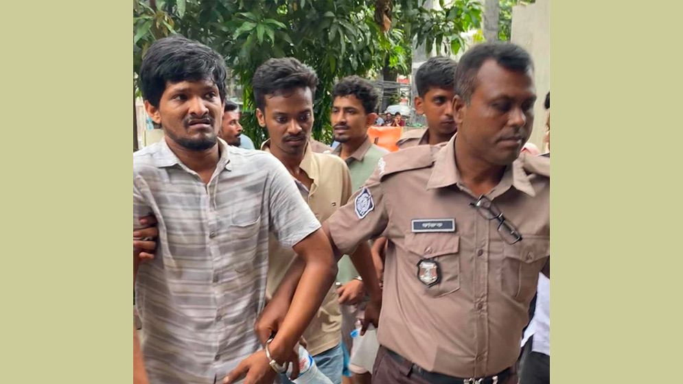 ছিনতাইয়ের কবলে শিক্ষিকা রনজিলার মৃত্যু: গ্রেপ্তার ৩ জন রিমান্ডে  