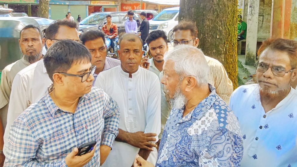 আগামী বছরের মধ্যেই সব রাস্তা ভালো হয়ে যাবে: আরিফুল হক চৌধুরী