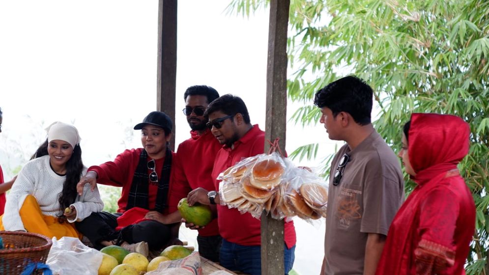 বন্ধুত্বের ছোট ছোট স্মৃতি কেন আজীবন মনে থাকে?