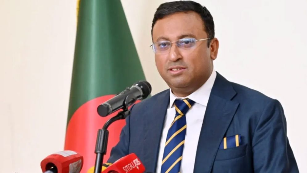 দ্বৈত নাগরিকত্বের প্রশ্নে হুমায়ুন কবিরের জবাব, ‘বাংলাদেশি’  