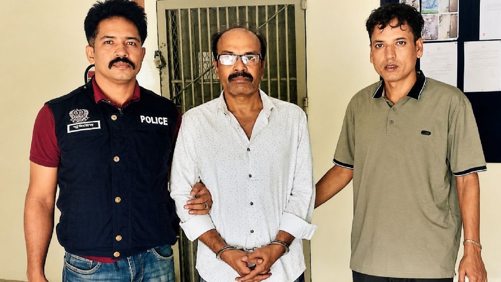 শীর্ষ সন্ত্রাসী পিচ্চি হান্নানের সহযোগী গ্রেপ্তার