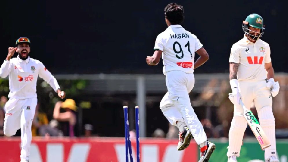 দ্বিতীয় সেশন শেষে বাংলাদেশের চেয়ে পিছিয়ে অস্ট্রেলিয়া