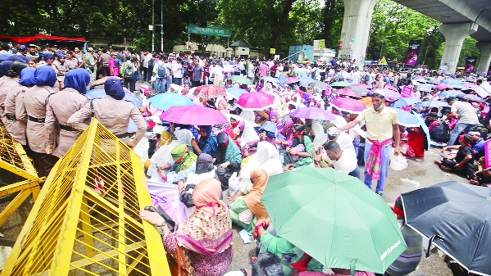 প্রাথমিক শিক্ষক নির্বাচিতদের যোগদান ১ অক্টোবর 