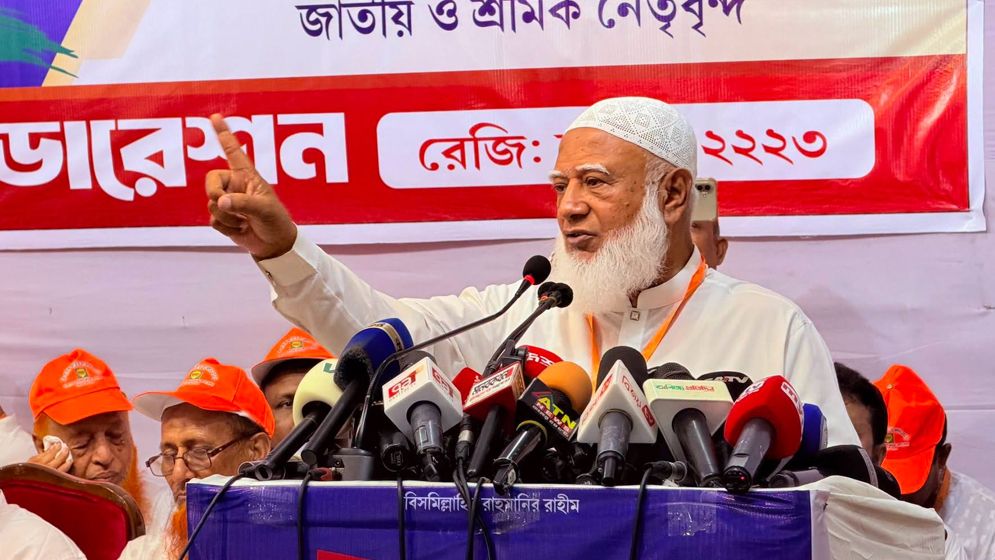 ফ্যাসিস্টদের ফটোকপি বিএনপির মধ্যে দেখতে পাচ্ছি