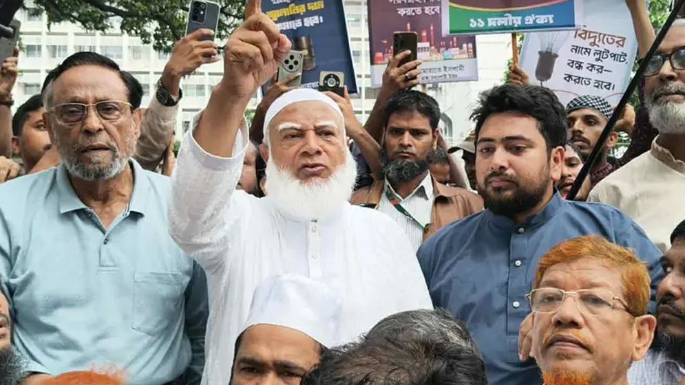 ‘আমরা কাউকে অসম্মান করতে আসিনি, জনগণের দাবি নিয়ে এসেছি’