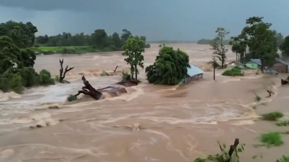 ২৪ ঘণ্টায় প্লাবিত হতে পারে ৩ জেলার নিম্নাঞ্চল