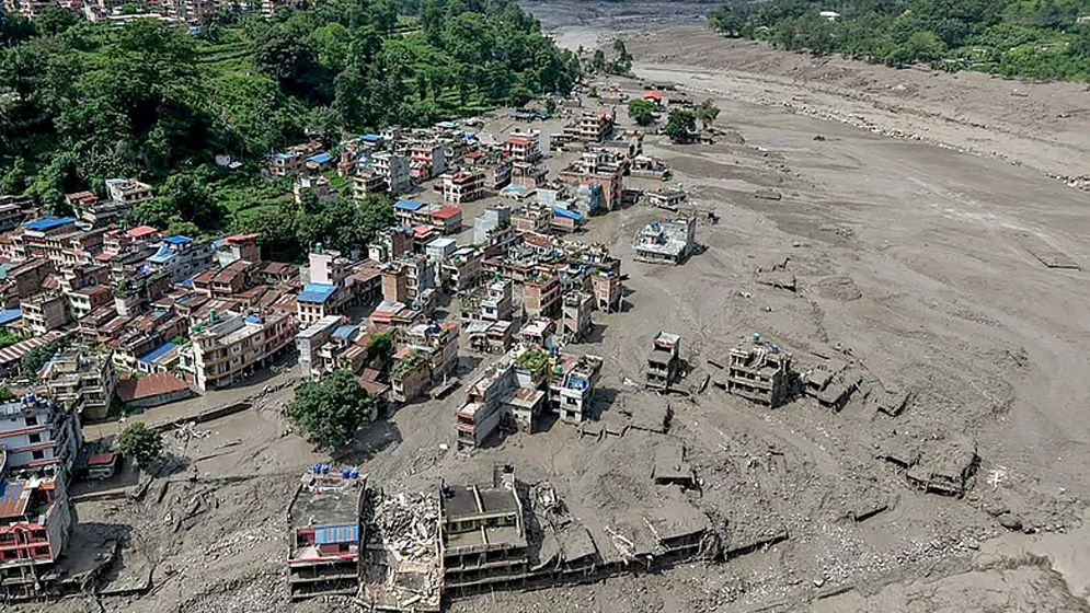 ভূমিধস-বন্যায় নেপাল কেন এতটা ঝুঁকিপূর্ণ