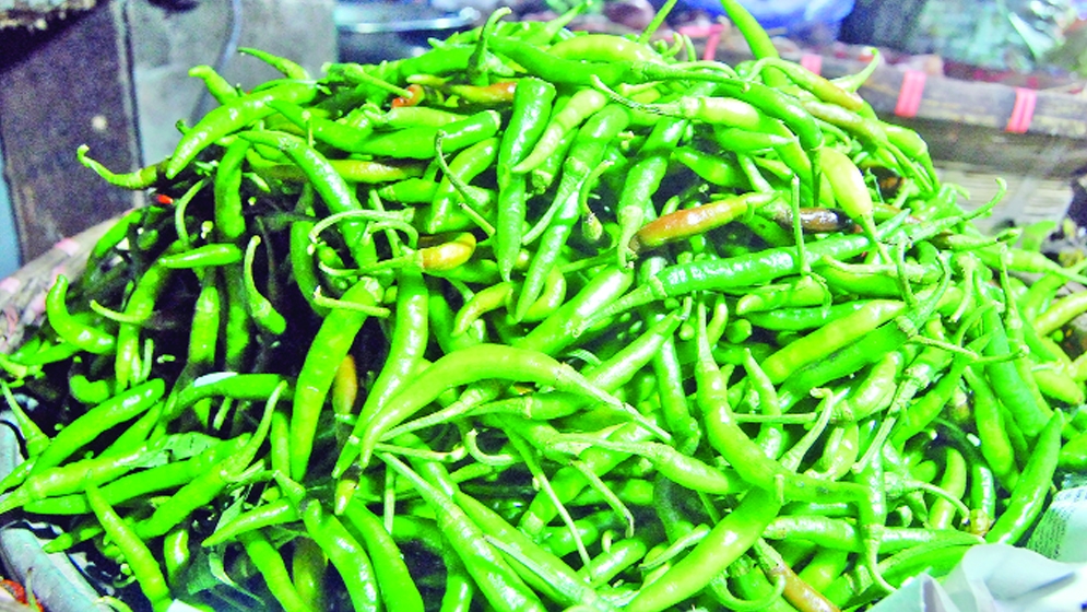 দামের উত্তাপে পুড়ছে মানুষ