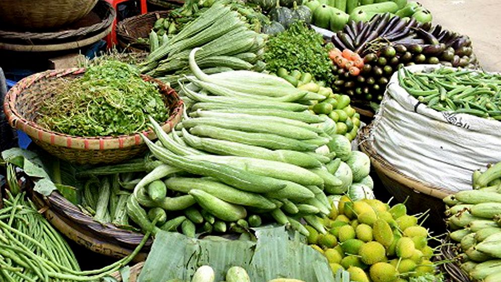 ৫০ টাকার নিচে আলু ছাড়া মিলছে না কোন সবজি