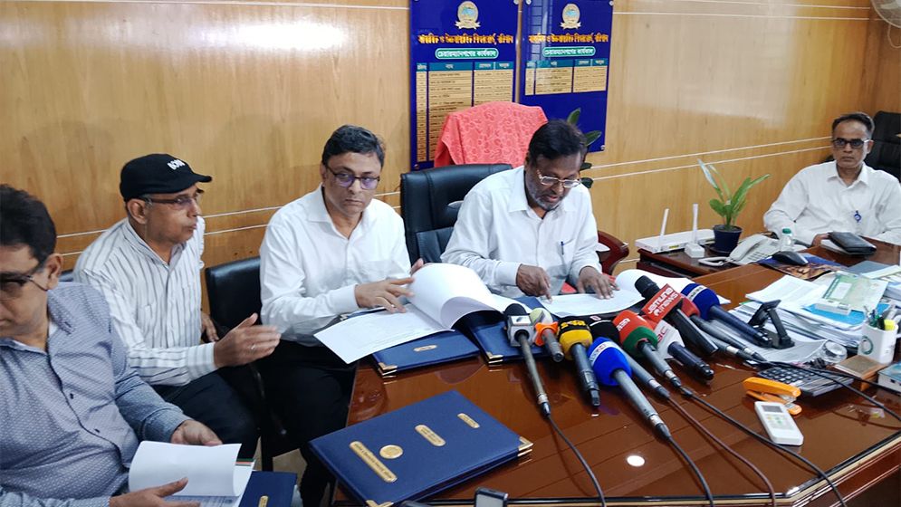 বরিশালের ১৫ বিদ্যালয়ে শতভাগ পাস, পাঁচটিতে পাস করেনি কেউ