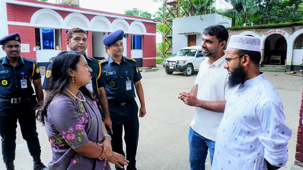শেরপুরে কারাগার পরিদর্শনে জেলা প্রশাসক ফরিদা ইয়াসমিন